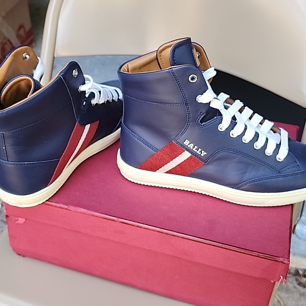 Bally Mens unisex Designer Shoes Size 8